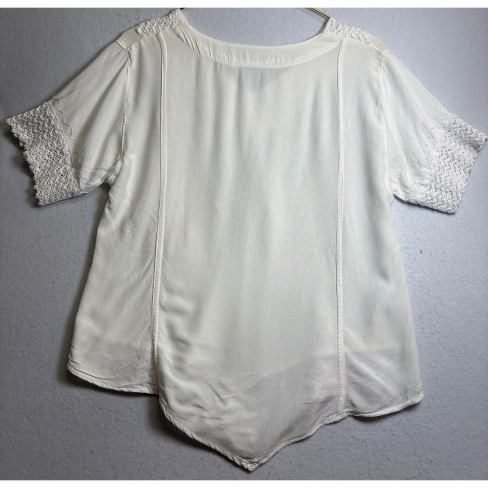 Boho Ivory White Embroidered Crochet Lace V-Neck Sharkbite Hem Blouse Top - Picture 3 of 7